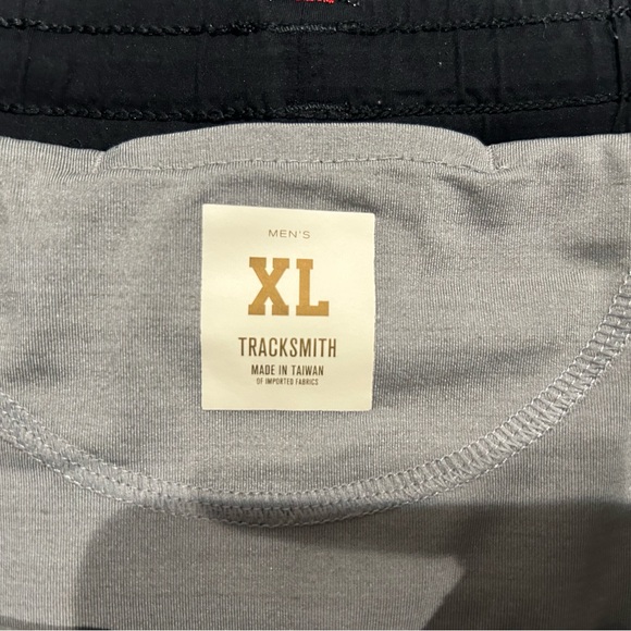 Tracksmith Men’s Session Shorts (2020) - Picture 2 of 3